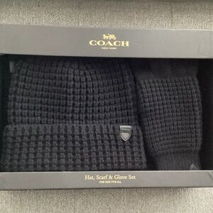 Coach Black Waffle Hat / Scarf / Gloves / NEW in BOX SET / Wool MSRP $225